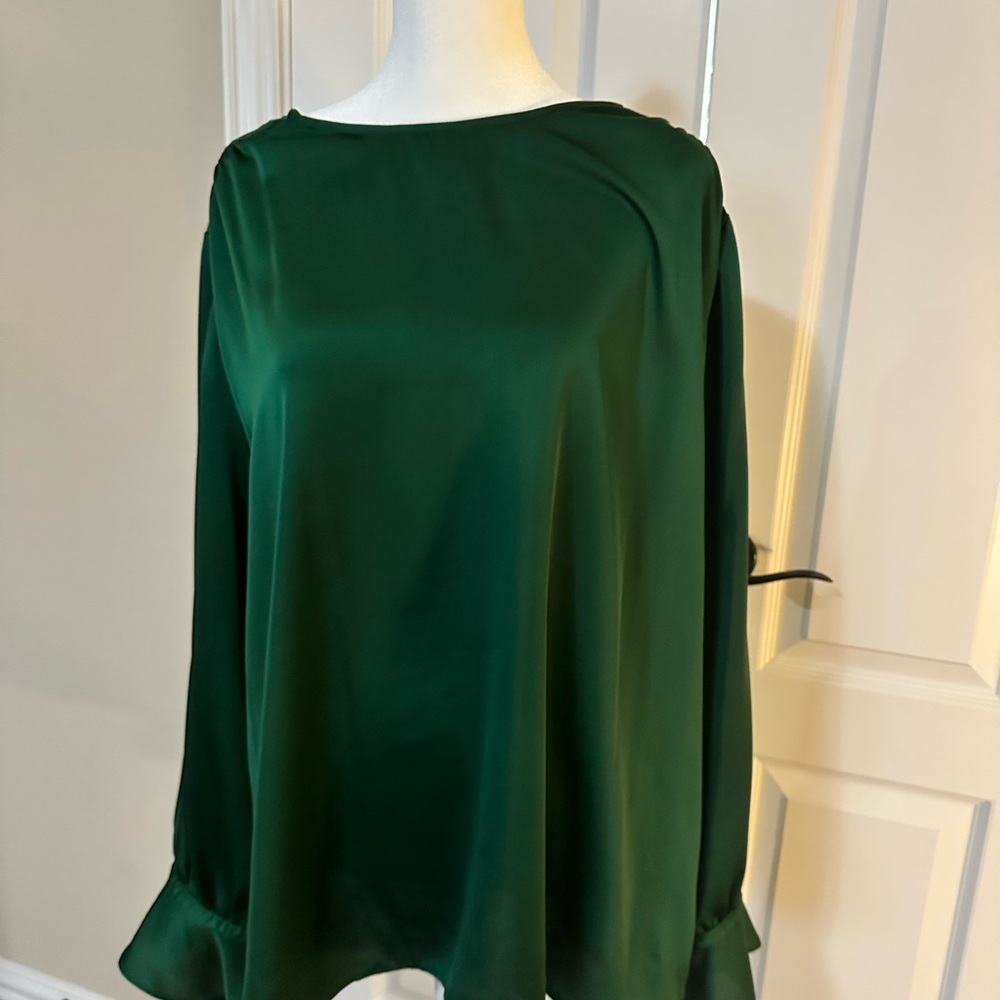 Elegant Green Women's Top